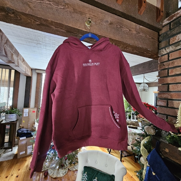 Pink Palm Puff ""Live in the Moment" Hoodie in Cherry - Picture 2 of 4